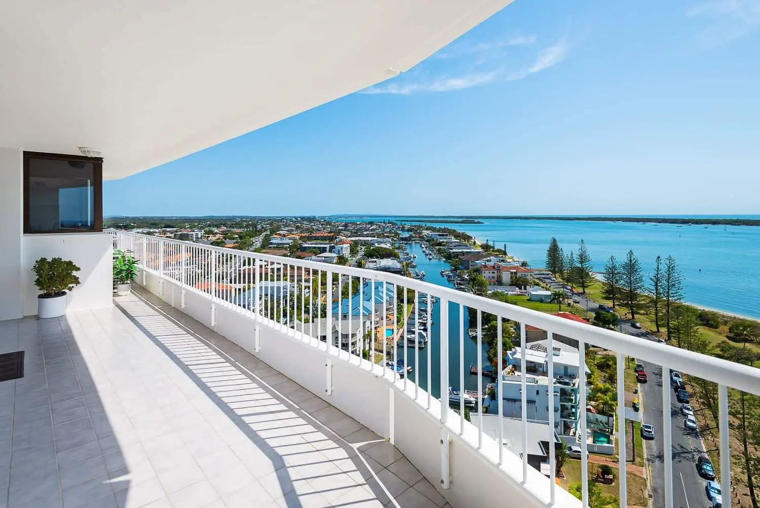 Wraparound balcony overlooking the Broadwater and Runaway Bay canals